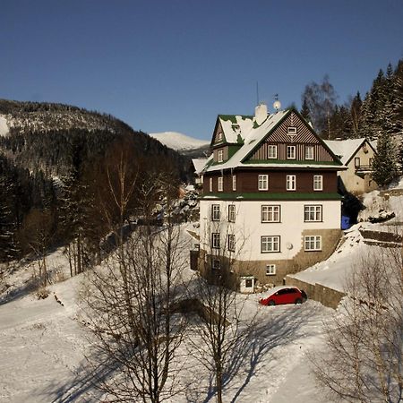 Astoria Inn Spindleruv Mlyn Bagian luar foto