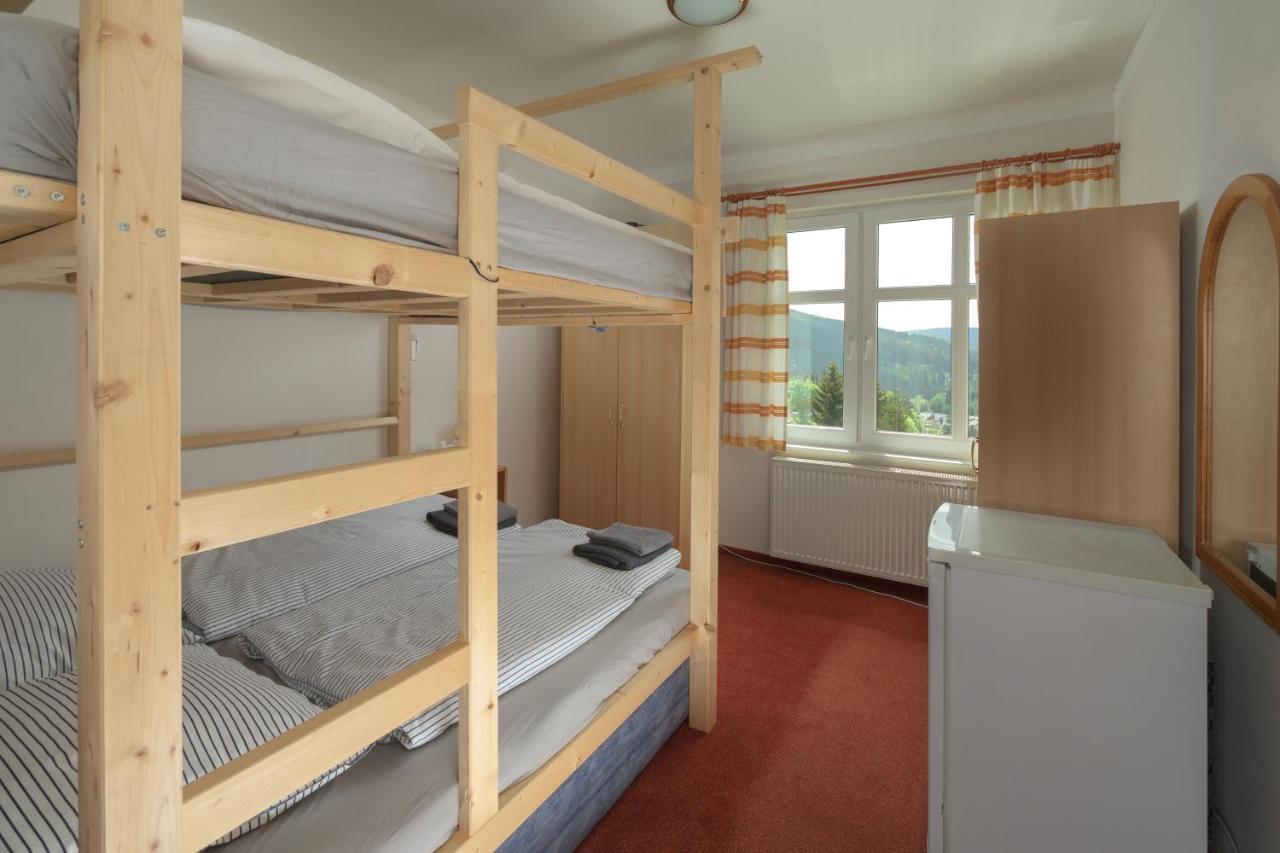 Astoria Inn Spindleruv Mlyn Bagian luar foto